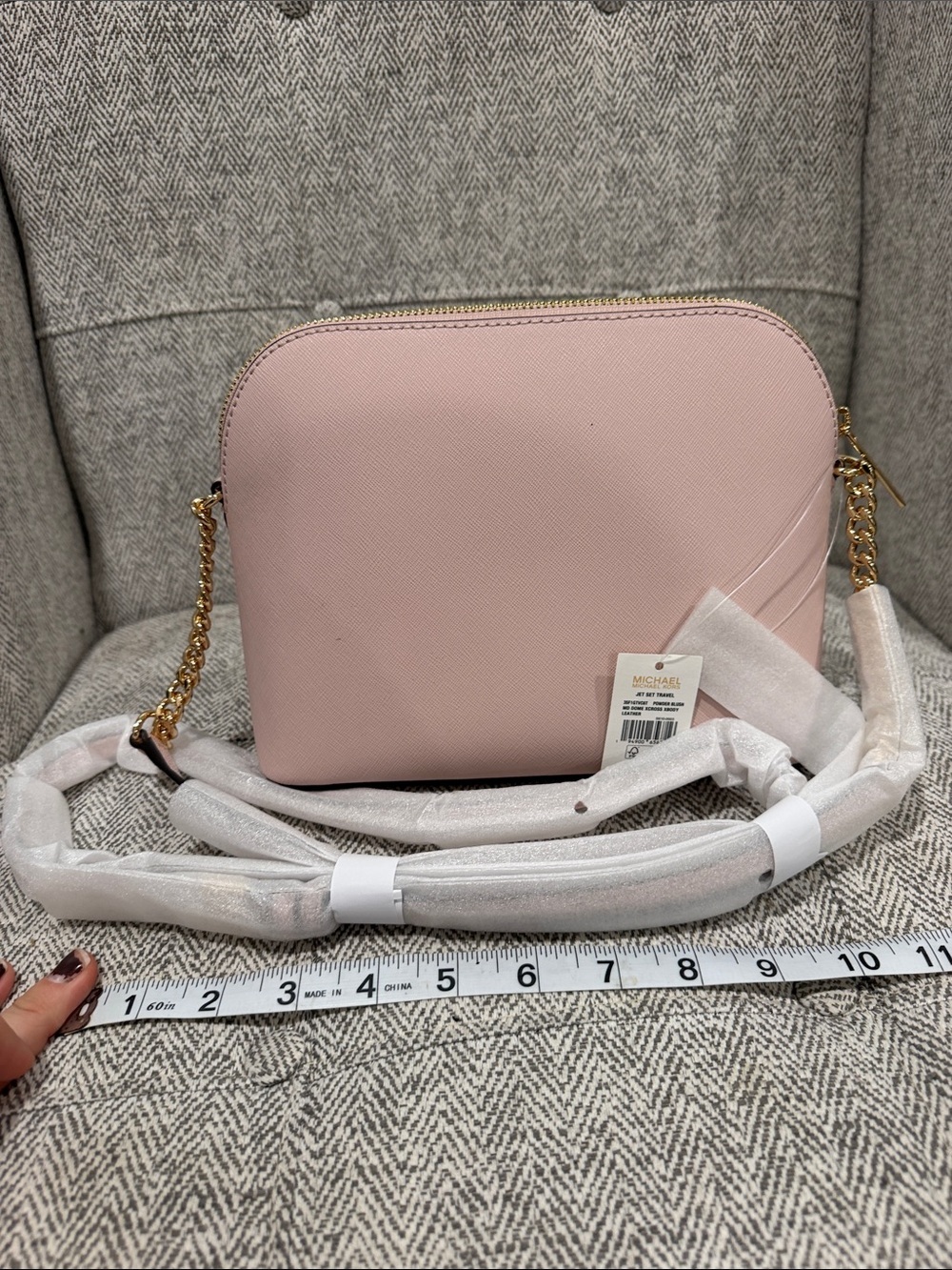 Michael Kors Pink Leather Crossbody with Gold Chain - Picture 7 of 9